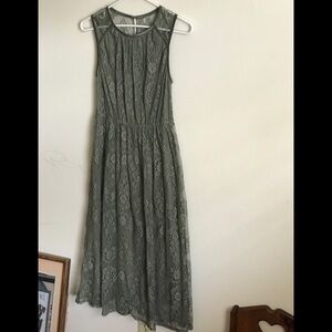 Forever 21 Flower Lace Dress